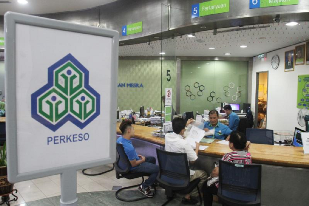 syarat asas yang ditetapkan oleh PERKESO untuk pencarum Sistem Insurans Pekerja (SIP)